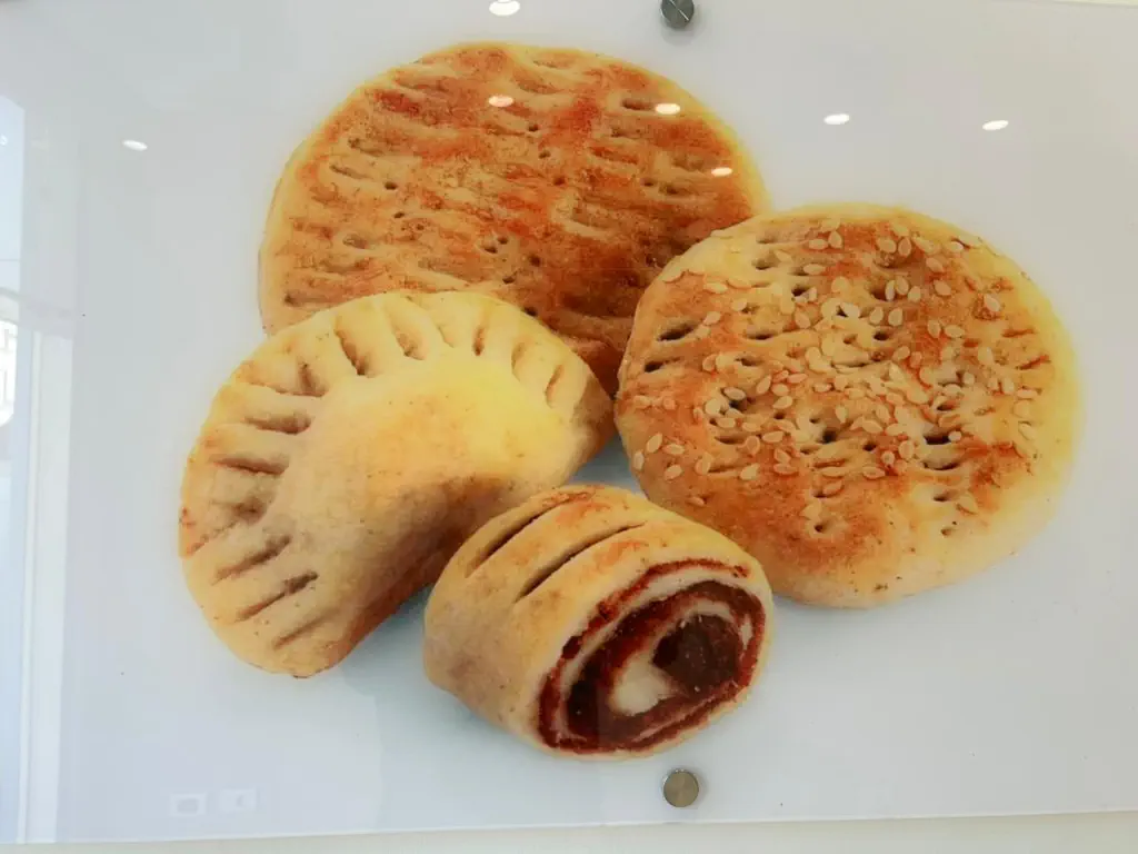 كليجة جوز من مطعم خاتون